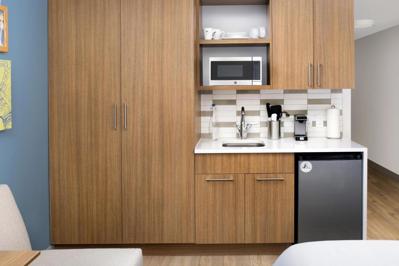 Element Orlando Universal Blvd. Williamsburg Экстерьер фото